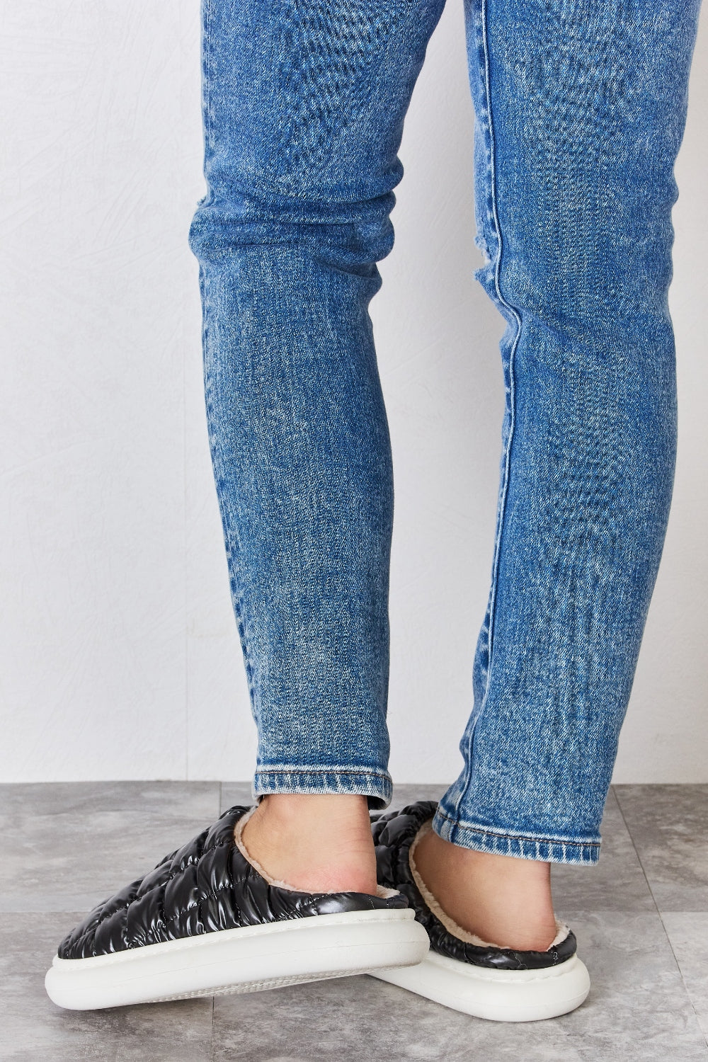 Melody Puffer Plush Slippers by Trendsi
