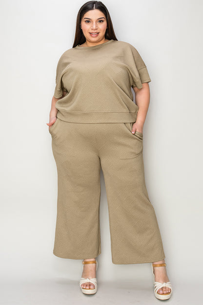 Double Take Full Size Texture Short Sleeve Top and Pants Set – Uneeque Designzz