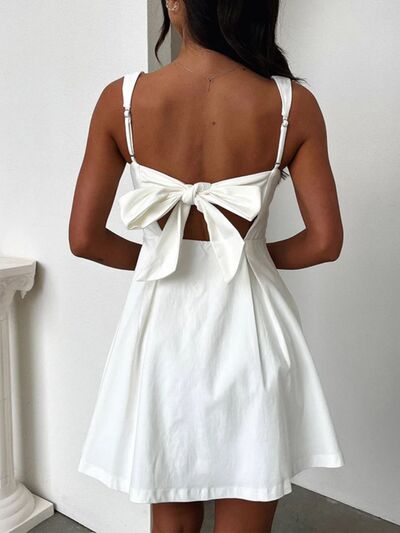 Devine Bow Back Square Neck Mini Dress – Uneeque Designzz