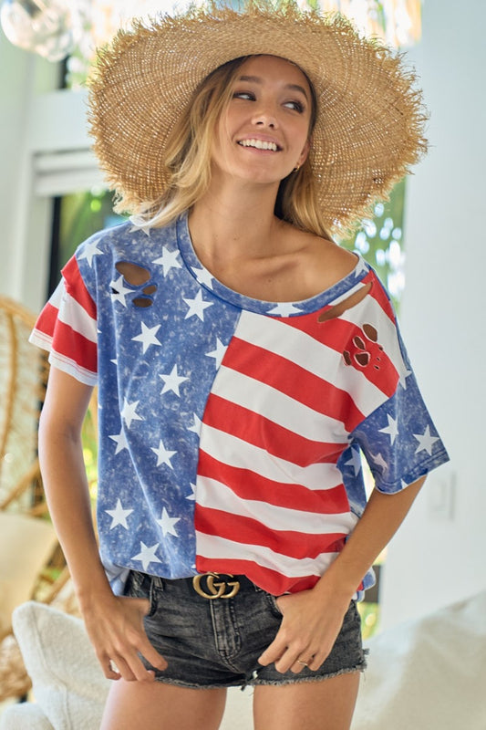 American Flag T-Shirt - Patriotic & Stylish | Uneeque Designzz