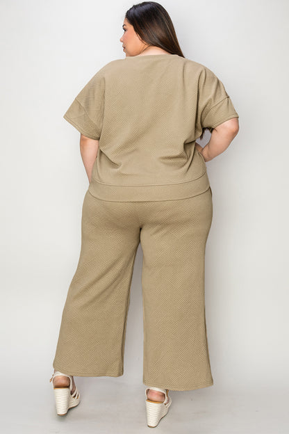 Double Take Full Size Texture Short Sleeve Top and Pants Set – Uneeque Designzz