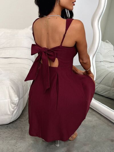 Devine Bow Back Square Neck Mini Dress – Uneeque Designzz