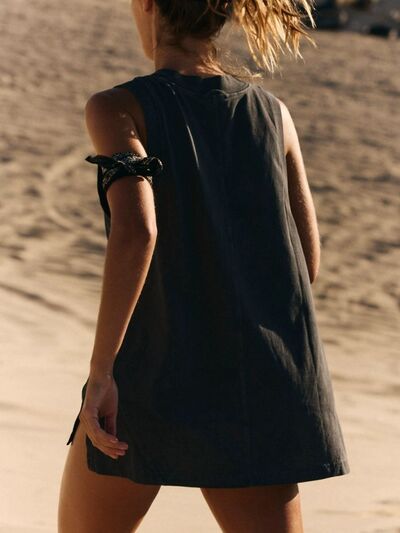 Side Slit V-Neck Tank – Uneeque Designzz