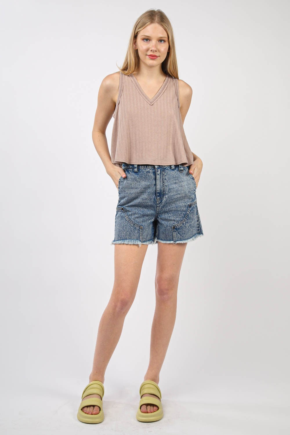 VERY J V-Neck Knit Swing Cropped Tank